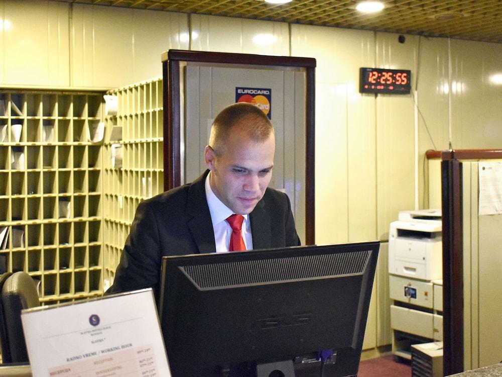 בלגרד Hotel Slavija מראה חיצוני תמונה